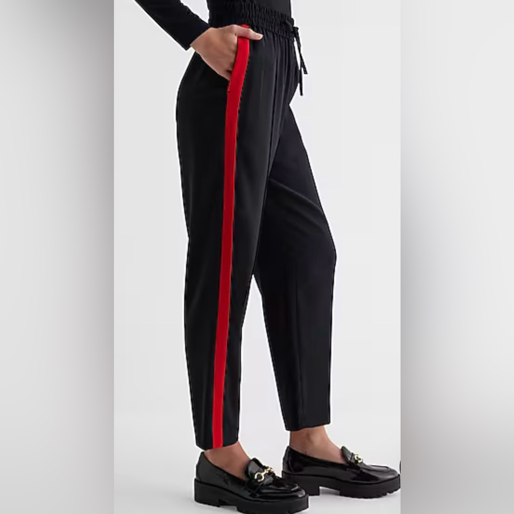 Express High Waisted Black W/ Red Side Stripe Pull On Straight Ankle Size S NWT